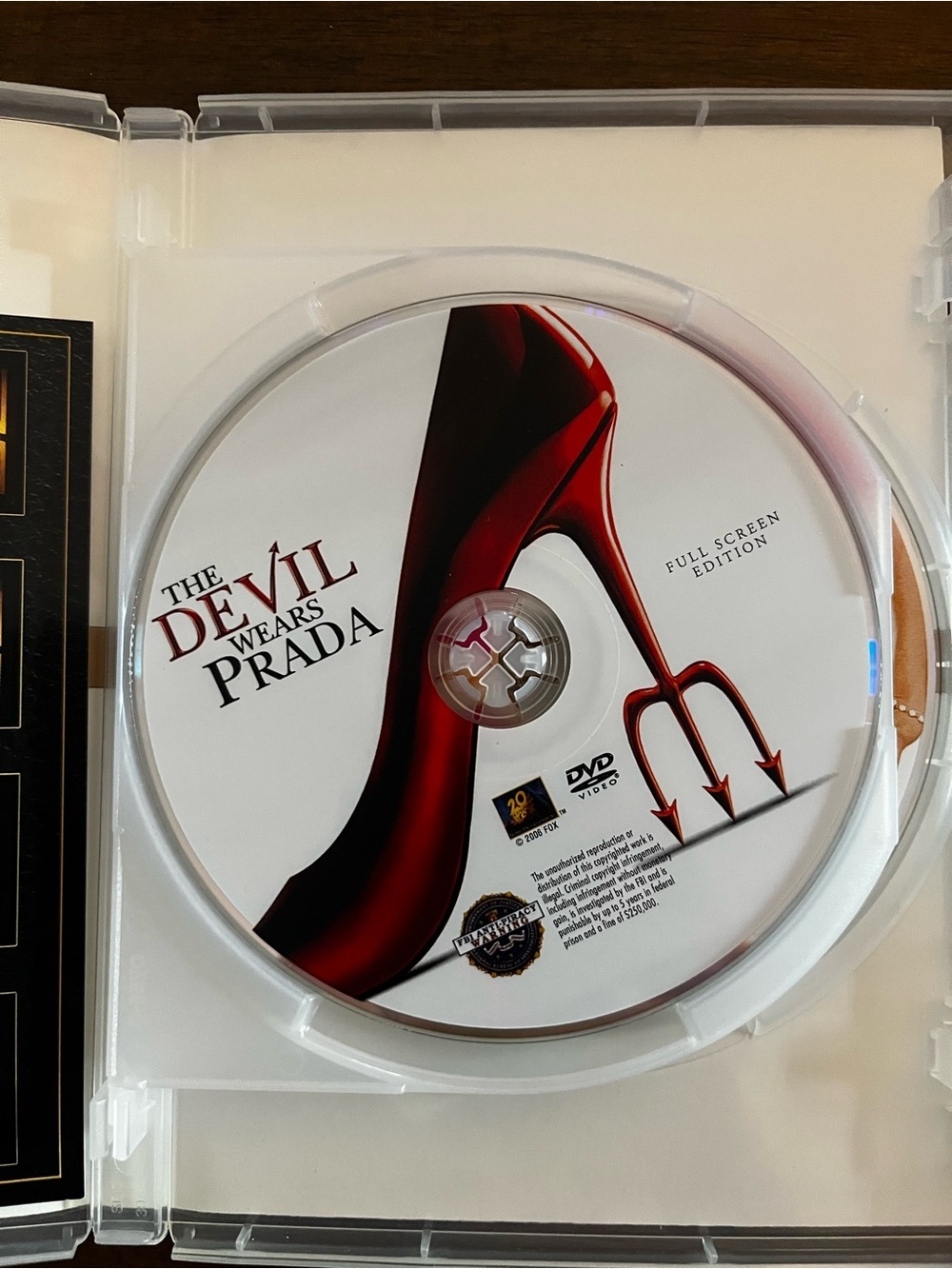 The Devil Wears Prada / 27 Dresses Double Feature DVD - White & Red Cover - Picture 2 of 4